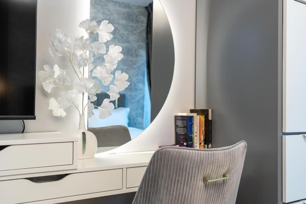 White Sage Stunning New In Marina Апартаменти